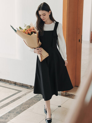리본 포인트 플레어 원피스 / 블랙