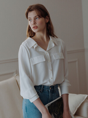 LOTUS Opened collar pearl button blouse (Ivory)
