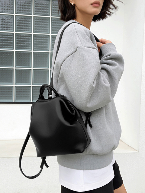 샤클라라 CHERIE EN BAS BACKPACK