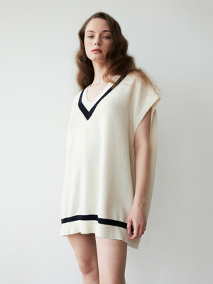 Overfit v-neck knit vest 001 Ivory