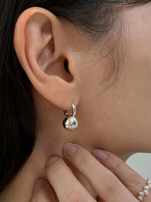 Kettle Bell Earrings - Silver