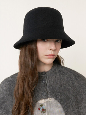 Classic Formed Hat - Black