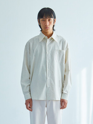 BIG COLLAR SHIRT_CREAMIVORY