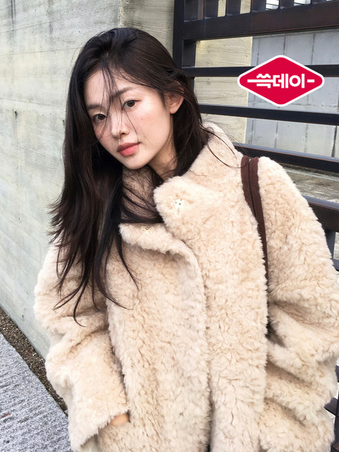더라우스트 부클 퍼 울 코트 (3COLOR) + CARE SET