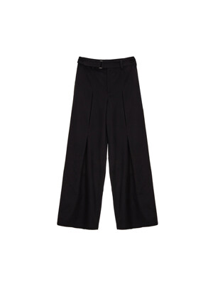 BELTED TUCK POINT TROUSER IN BLACK