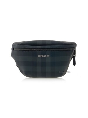 [버버리] FW24 남성 트리밍 케이슨 벨트백 8073267 ML CASON BRT A1208