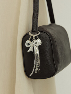 Metal ribbon glass keyring - silver