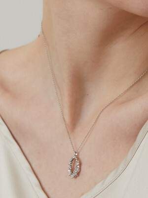 vintage pendant necklace