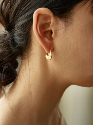 REST IN CITY 24 EARRING  - GOLD