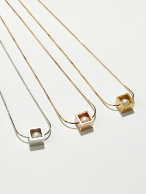 Open Cube Pearl Necklace