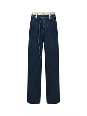 [FW22] HIGH-RISE BELTED STRAIGHT-LEG JEANS