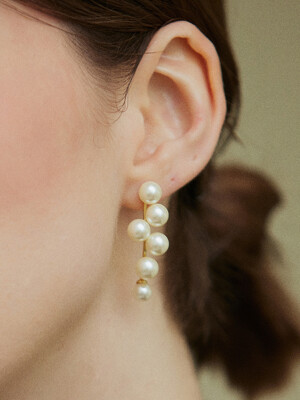 pearl party earring