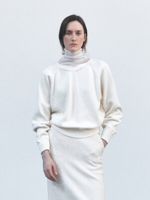 TVS TWISTED V-NECK KNIT TOP_3COLORS