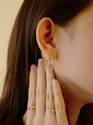 twist ring earring