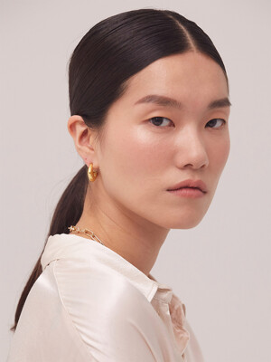 square hoop earring gold