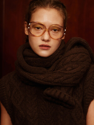 Wool Cable Knit Muffler (Brown)