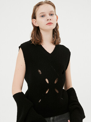 Eclipse Argyle Hole Knit Vest / Black