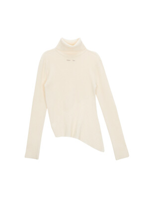 TURTLE NECK UNBALANCE KNIT PULLOVER IN IVORY