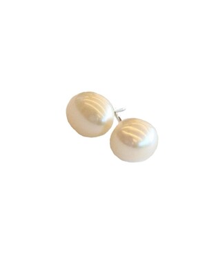 9-10mm Natural Pearl Earring