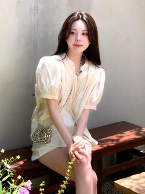 24SS_ 렌느 셔링 블라우스 Reine shirring blouse (Cream)