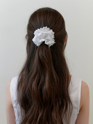 ruffle lace cotton scrunch - white