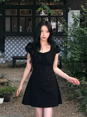 [TWEE] [은지pick] 쥬니 리본 자수 스퀘어 원피스