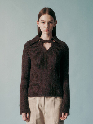 NECK DETAIL KNIT TOP CHOCOLATE