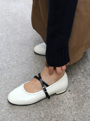 lubec flat shoes_CB0147(2colors)