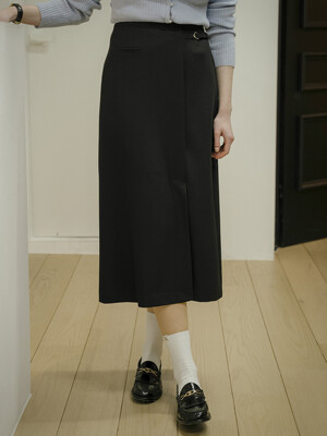 Modern line slit buckle skirt_black