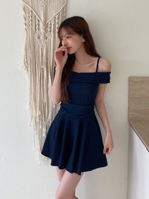 오프숄더 스트랩 플레어 모노키니 네이비 MDSW007STNAVY