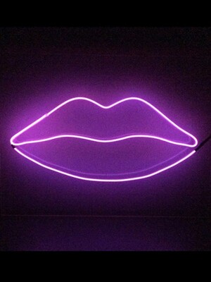 Lip color neon