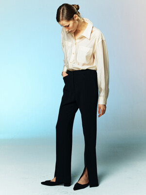 [Drama Signature] Front-Slit Slim Trousers