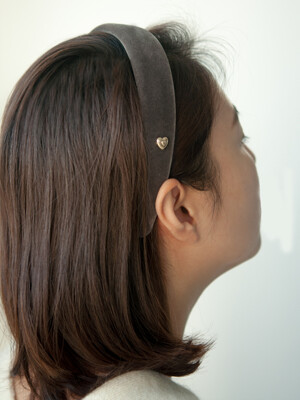 Daily velvet hairband