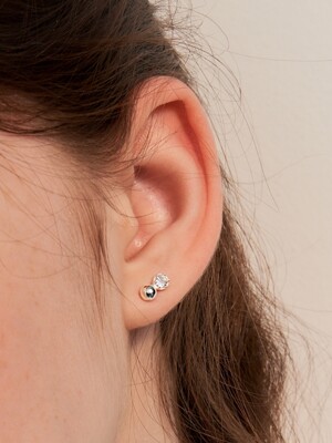 SNOWMAN CUBIC EARRING