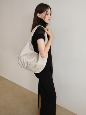 Puff Shoulder Bag [Matte Ivory]
