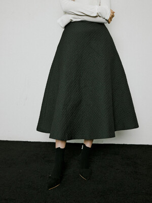 Quilting Jacquard Flared Skirt (black)