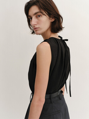 Pintuck Sleeveless Blouse Black