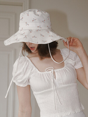Rose Bouquet Wide Bucket Hat