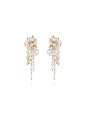 Crystal Glow Pearly Short Earrings