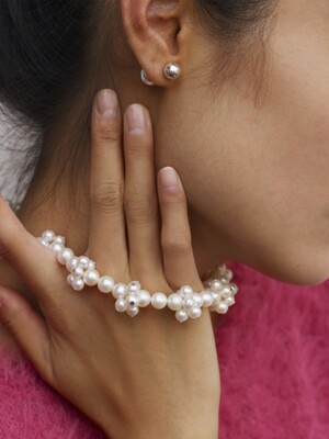The Flower Pearl Necklace