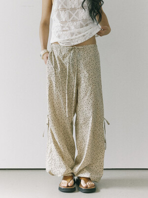 Rose code pants / Beige