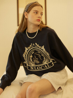 Silhouette Sweatshirt 3 Color