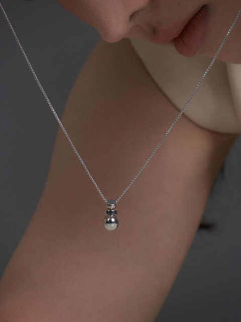 주얼리 - 아미디블룸 (amidibloom) - moon S necklace (2color)