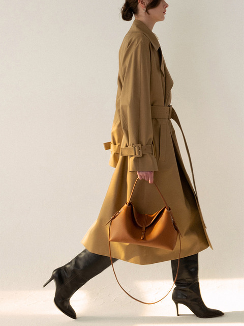 토트백 - 킨더살몬 (KINDERSALMON) - SS23 Manon Top Handle Bag Tan