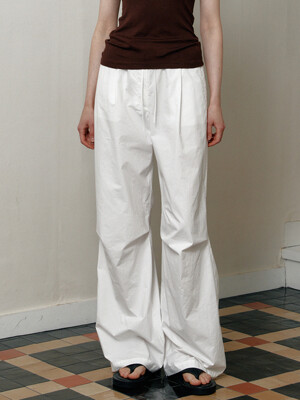 cotton parachute pants (white)