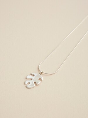 monstera necklace