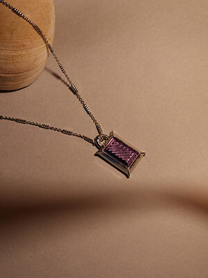 Pattern square necklace (Violet)