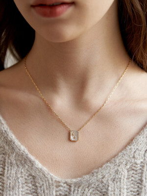 [14k gold filled] Nacre Mignon Cubic Square Necklace_NZ1135