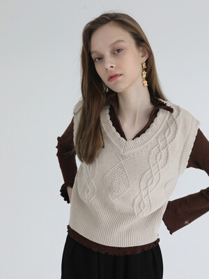Argyle knit vest [Beige]