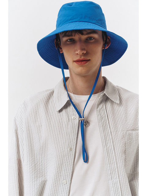 모자 - 던스트 포 맨 (Dunst for MEN) - UNISEX DETACHABLE STRAP BUCKET HAT BLUE_M_UDHE3E105B2